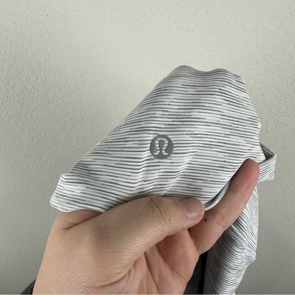 Lululemon White Gray Wunder Under Crop High Rise Roll Down Scallop Leggings 10 - Picture 4 of 5